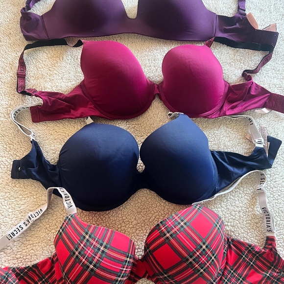 Lot of Victoria Secret Bras - Picture 1 of 1